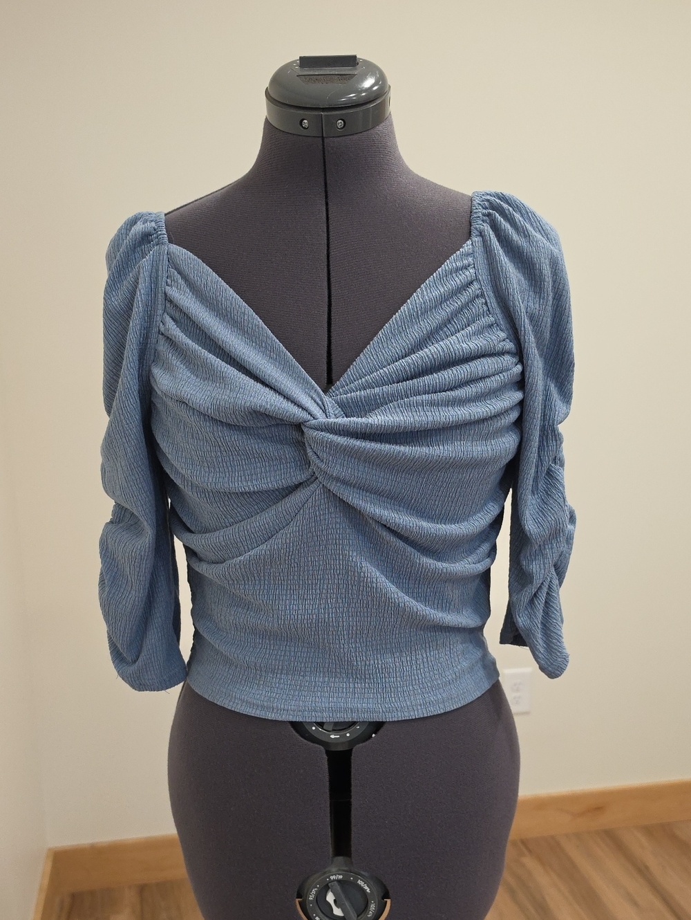 Blue Twist-Knot Puff Sleeve Crop Top